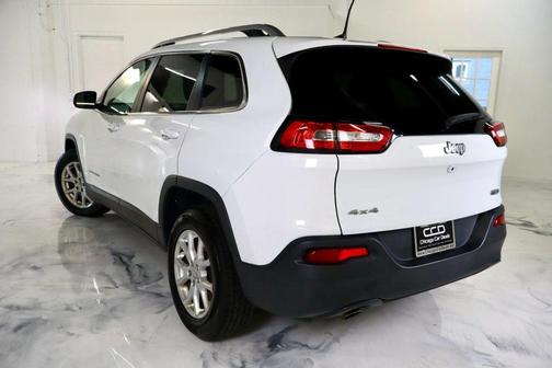 2017 Jeep Cherokee Sport