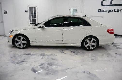 Arctic White 2010 Mercedes-Benz E-Class E 350 4MATIC Sedan 4D