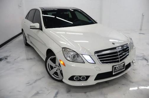 Arctic White 2010 Mercedes-Benz E-Class E 350 4MATIC Sedan 4D