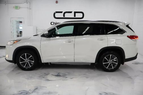 Blizzard Pearl 2017 Toyota Highlander XLE