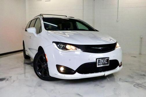 2020 Chrysler Pacifica Touring L