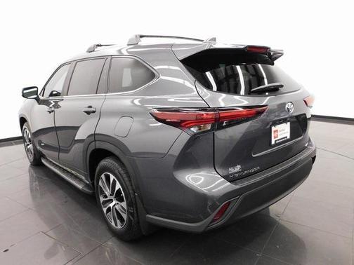 2025 Toyota Highlander Hybrid XLE