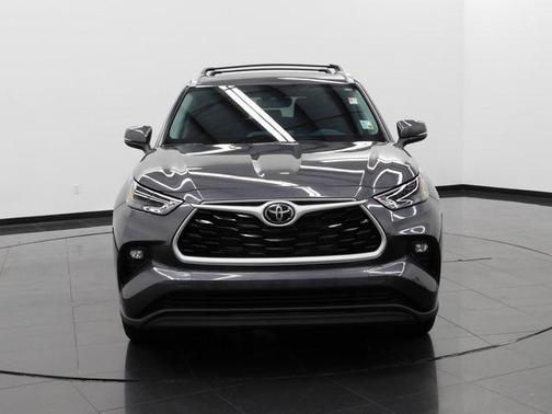 2025 Toyota Highlander Hybrid XLE