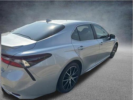Celestial Silver Metallic 2024 Toyota Camry SE