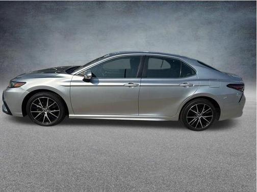 Celestial Silver Metallic 2024 Toyota Camry SE