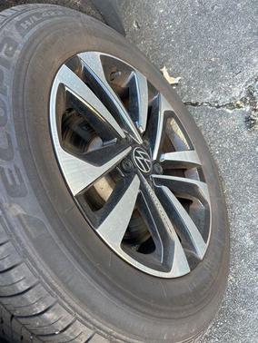 2024 Volkswagen Tiguan 2.0T S