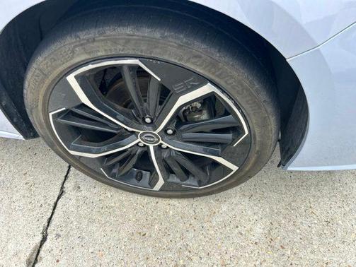 Gray Sky Pearl 2024 Nissan Altima SR FWD