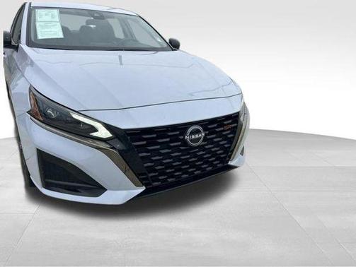 Gray Sky Pearl 2024 Nissan Altima SR FWD