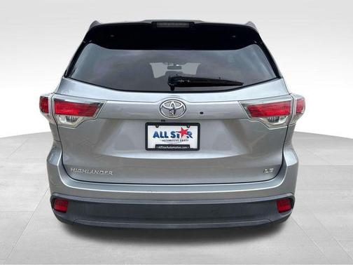 2015 Toyota Highlander LE