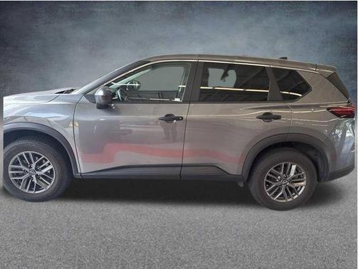 Gun Metallic 2024 Nissan Rogue S