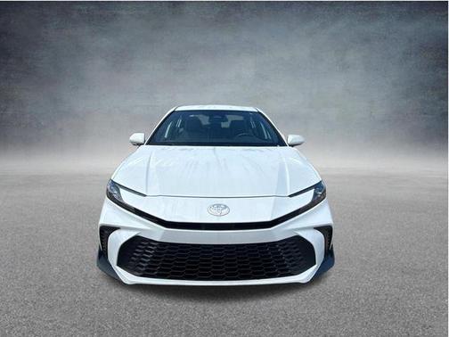 Ice Cap 2025 Toyota Camry SE