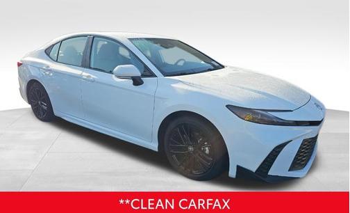 Ice Cap 2025 Toyota Camry SE