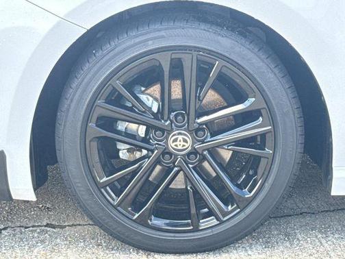 Ice Cap 2025 Toyota Camry SE
