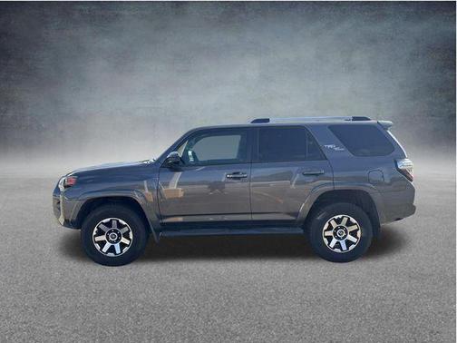 Magnetic Gray Metallic 2018 Toyota 4Runner TRD Off Road