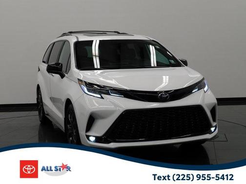 2025 Toyota Sienna XSE 7 Passenger