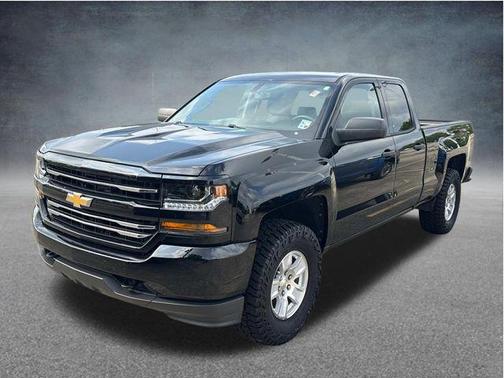 Black 2017 Chevrolet Silverado 1500 Custom