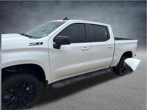 Iridescent Pearl Tricoat 2021 Chevrolet Silverado 1500 RST
