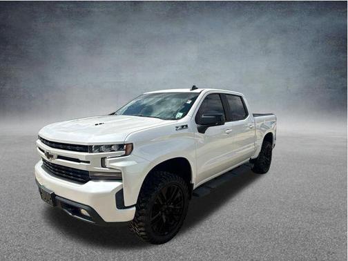 Iridescent Pearl Tricoat 2021 Chevrolet Silverado 1500 RST