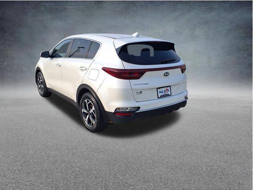 Snow White Pearl 2021 Kia Sportage LX