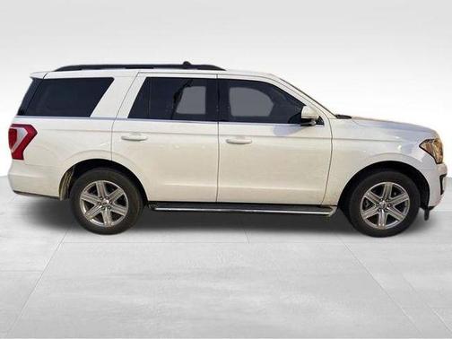 Star White Metallic Tri-Coat 2020 Ford Expedition XLT