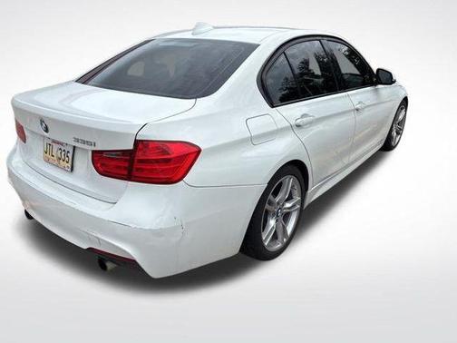 Alpine White 2013 BMW 335 335i