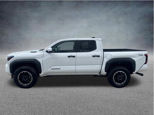 Ice 2025 Toyota Tacoma Hybrid TRD Off Road