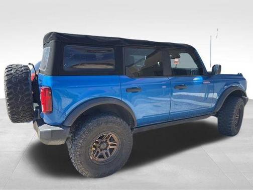 2021 Ford Bronco Base