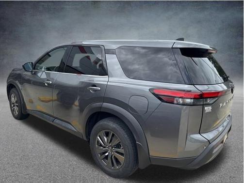 Gun Metallic 2023 Nissan Pathfinder S FWD