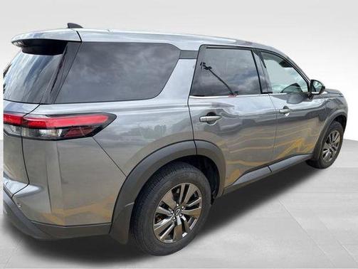 Gun Metallic 2023 Nissan Pathfinder S FWD