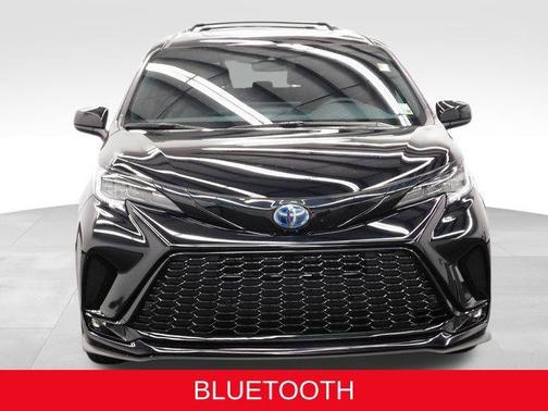 2025 Toyota Sienna XSE 7 Passenger