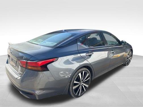 2020 Nissan Altima SR VC-Turbo FWD