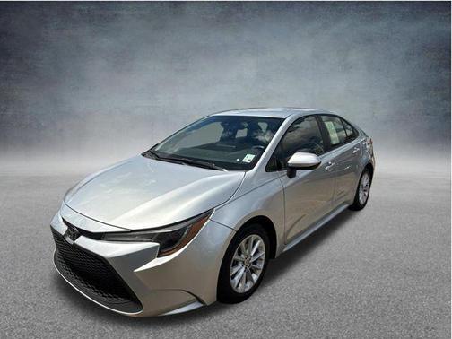 Classic Silver Metallic 2022 Toyota Corolla LE