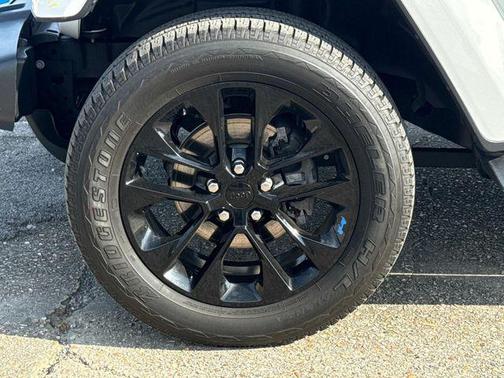 Bright White Clearcoat 2023 Jeep Wrangler 4xe Sahara
