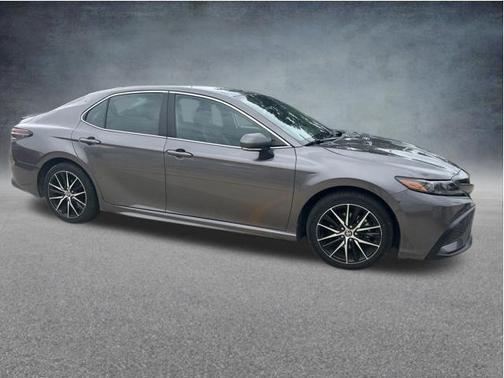 Predawn Gray Mica 2024 Toyota Camry SE
