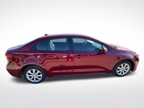 Pearl 2025 Toyota Corolla LE