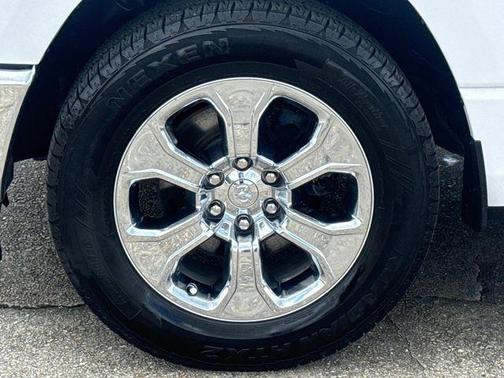 Bright White Clearcoat 2020 RAM 1500 Big Horn/Lone Star