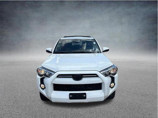 Super White 2020 Toyota 4Runner SR5