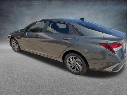 Amazon Gray 2024 Hyundai ELANTRA SEL