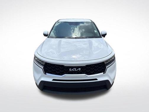 Glacial White Pearl 2023 Kia Sorento LX
