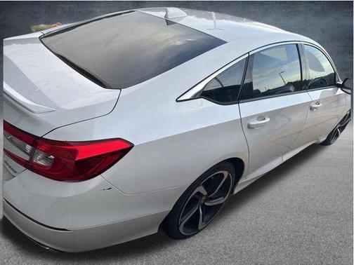 Platinum White Pearl 2018 Honda Accord Sport