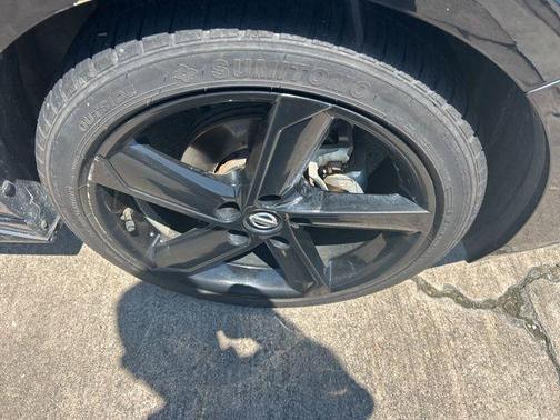 Super Black 2022 Nissan Sentra SR