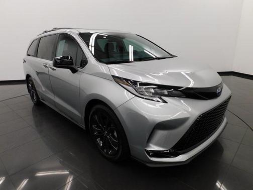 2025 Toyota Sienna XSE 7 Passenger