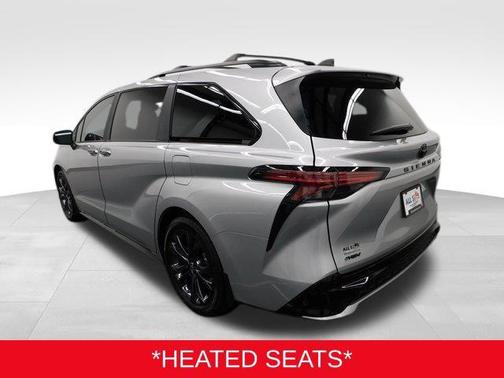 2025 Toyota Sienna XSE 7 Passenger
