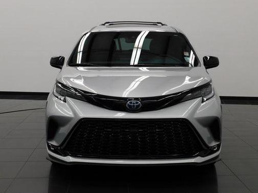 2025 Toyota Sienna XSE 7 Passenger