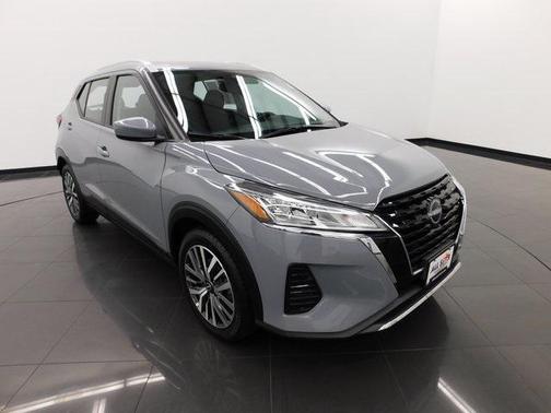 2022 Nissan Kicks SV