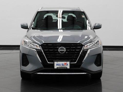 2022 Nissan Kicks SV