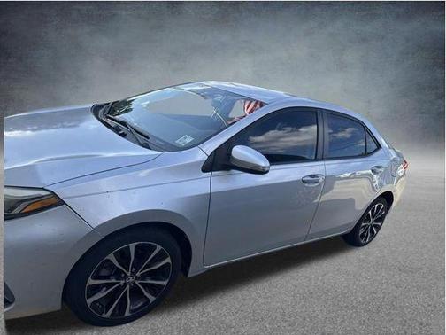 Classic Silver Metallic 2019 Toyota Corolla SE