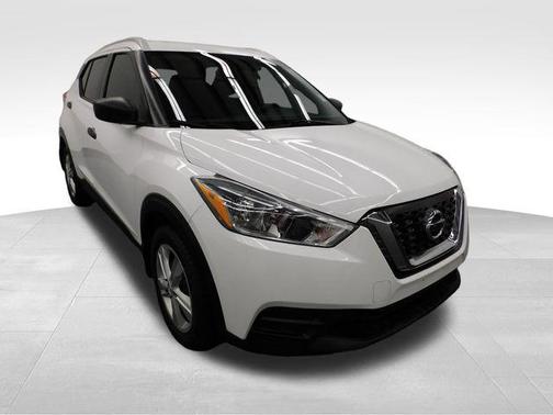 2019 Nissan Kicks S