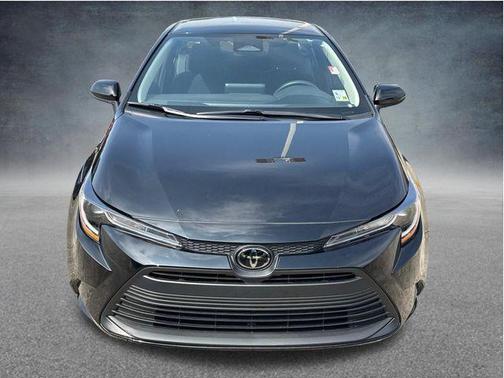 Ice Cap 2024 Toyota Corolla LE
