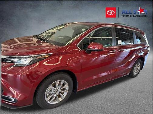 Pearl 2026 Toyota Sienna XLE